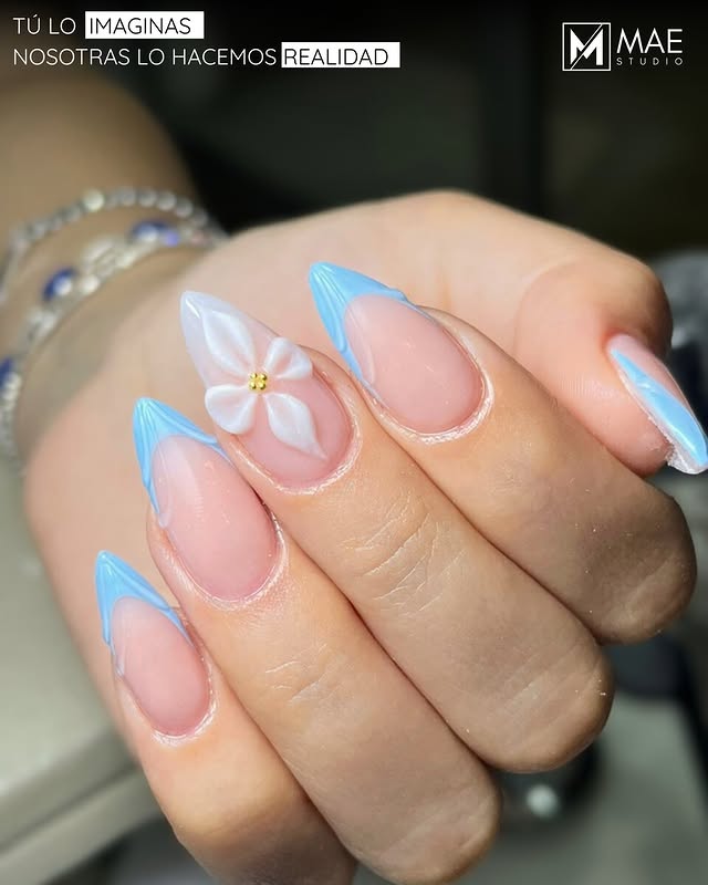 French azul con flor 3D - MAE Studio